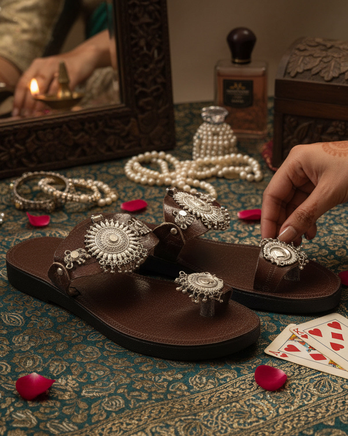The Royal Crown | Brown Heritage Kolhapuri Chappals